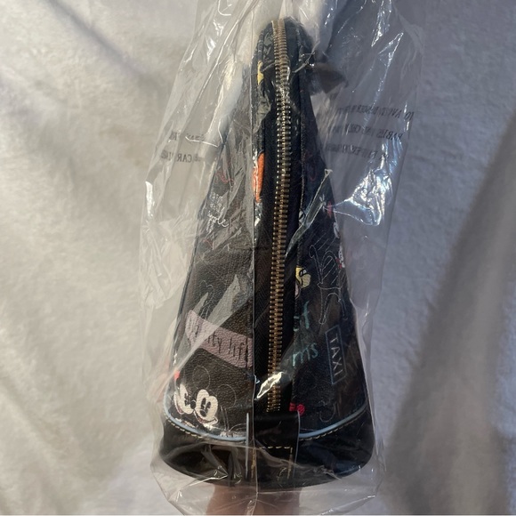 Dooney & Bourke Disney Mickey & Minnie New York City Zip Satchel NWT - Picture 7 of 12